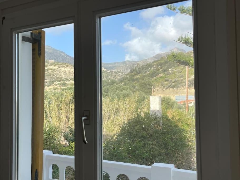 דירה Kastri Seaside Splendour! הרקליון